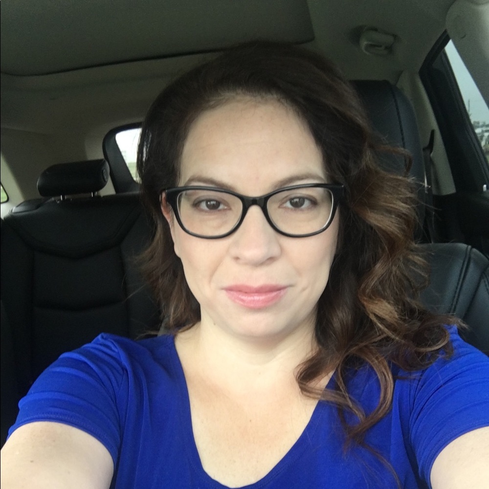 Meet your Posher, Connie